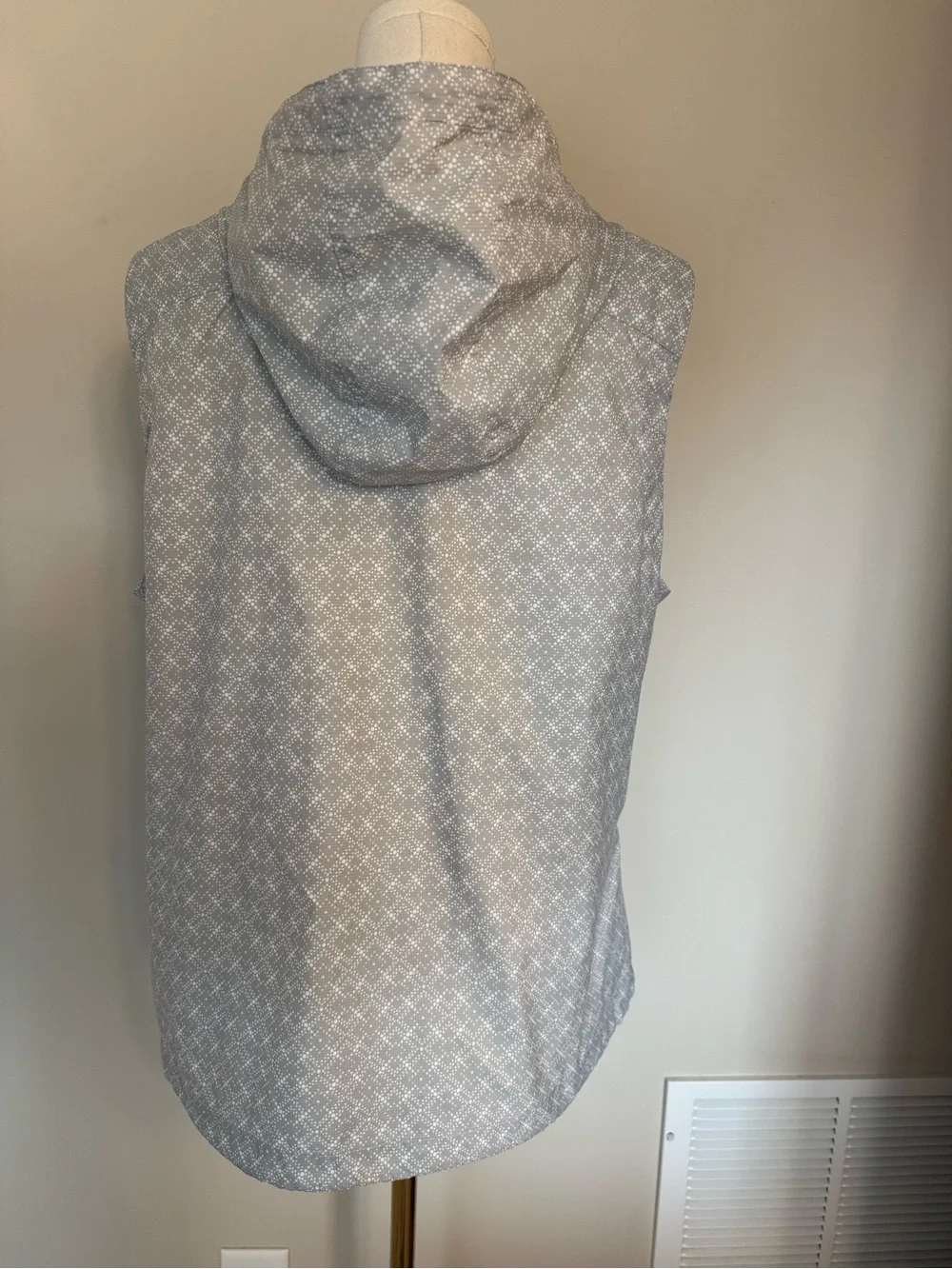 Eddie Bauer Hooded Windbreaker Vest Gray Print Full Zip Lightweight Large